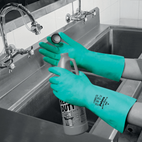 Polyco Nitri Tech III Flock Lined Nitrile Synthetic Rubber Gloves Medium Green 788170 F