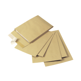 Q Connect Envelope 25mm Gusset Peel and Seal 305mm x 254 Manilla 100 Pack 112032 F