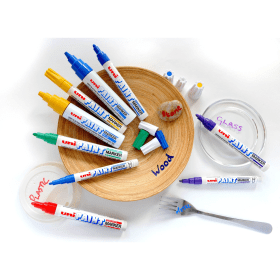 Uni Ball UniPAINT PX21 Paint Marker Fine White 12 Pack 187196 F